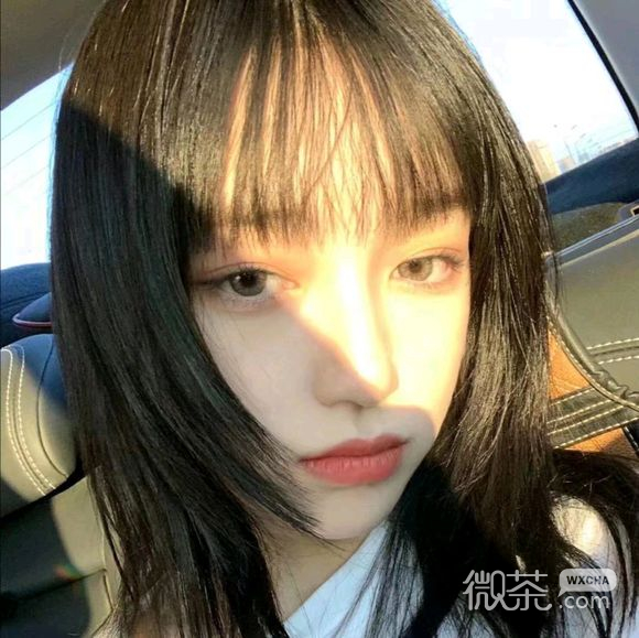 微信成熟清纯女生头像
