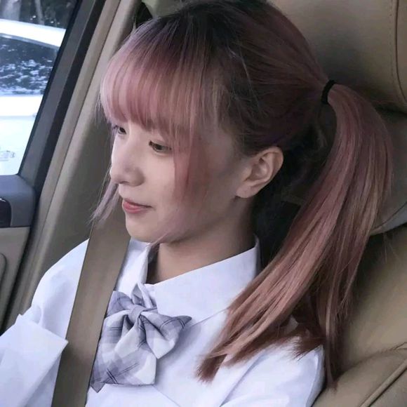 微信成熟清纯女生头像