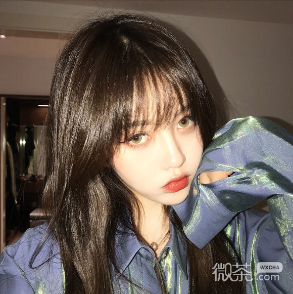 阳光稳重女生头像