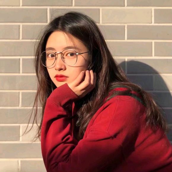 清新可爱长发女生头像