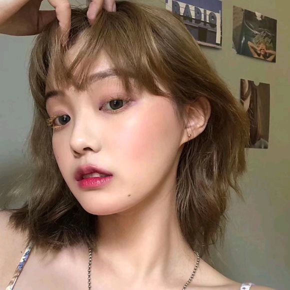 微信成熟清纯女生头像