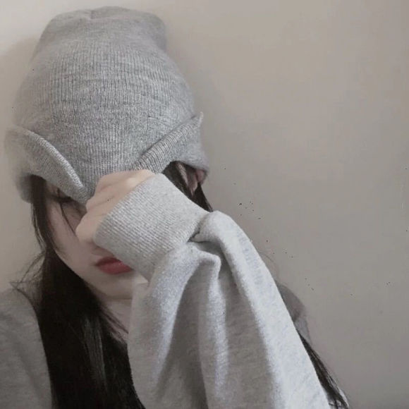 微信潮流高冷时尚女生头像