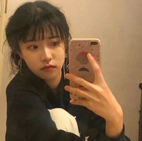 微信小清新干练时尚女生头像