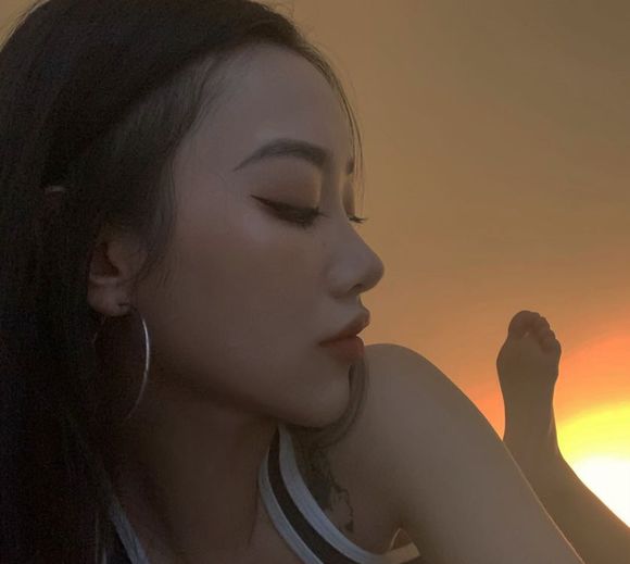 清新高颜值性感女生头像