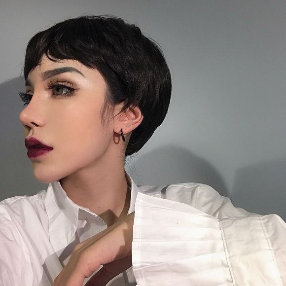 微信小清新干练时尚女生头像