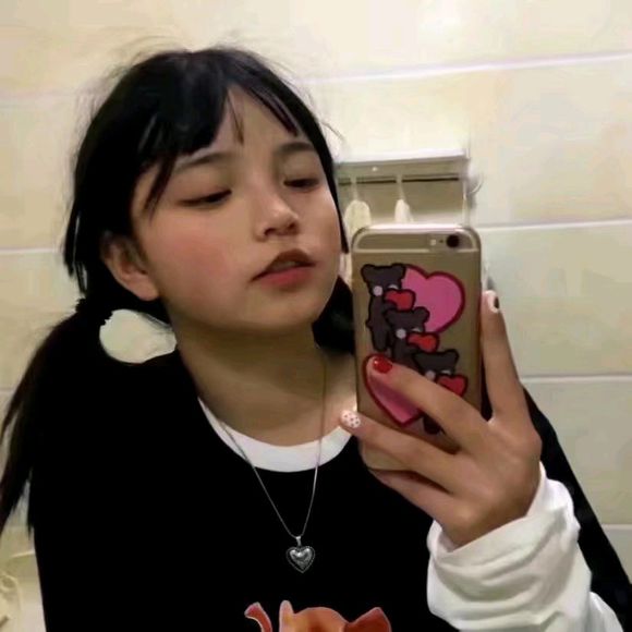 微信小清新干练时尚女生头像