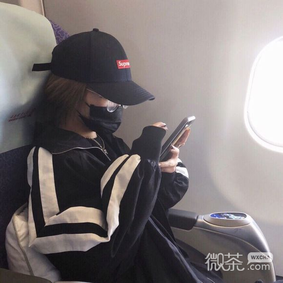 微信小清新干练时尚女生头像