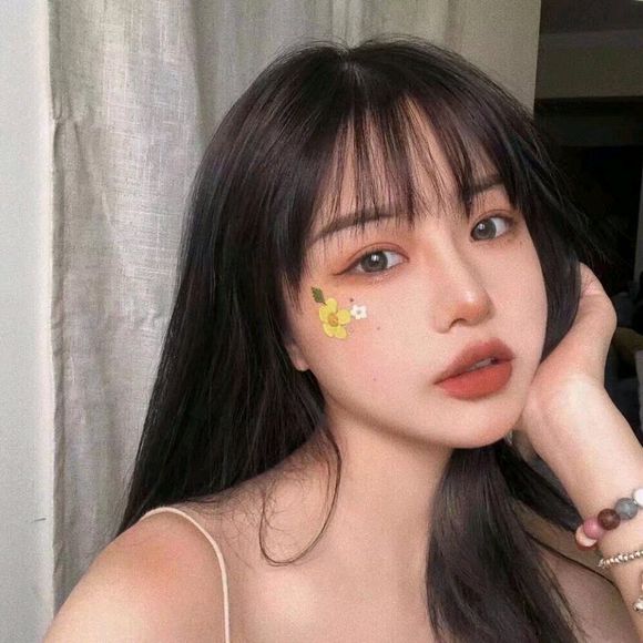 微信小清新干练时尚女生头像