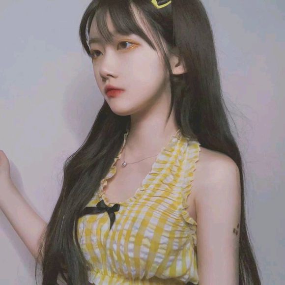 微信小清新干练时尚女生头像