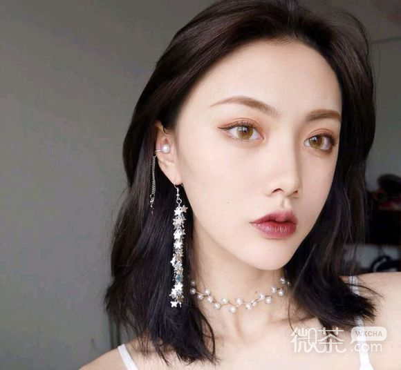 颓废伤感风格微信女生头像