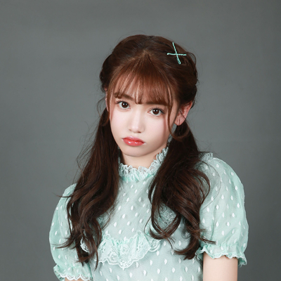 清新时尚性感女生头像