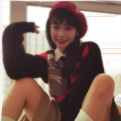 长发小清新女生头像