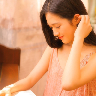 长发小清新女生头像