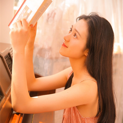 长发小清新女生头像