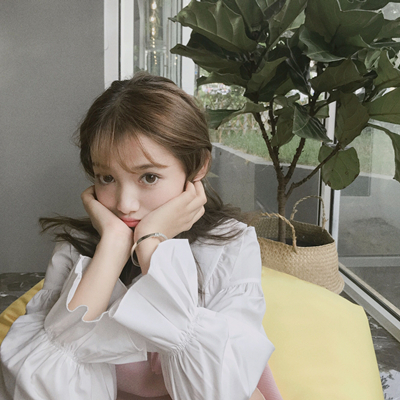 长发小清新女生头像
