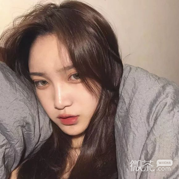 阳光深沉时尚女生头像