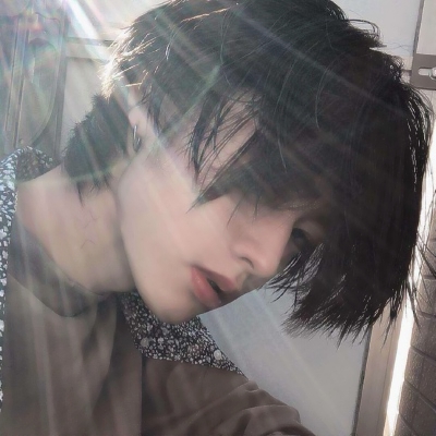 颓废伤感非主流的微信男生头像