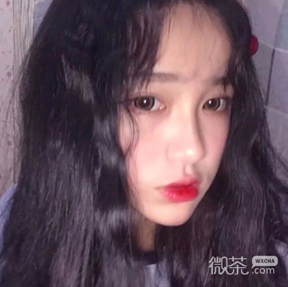 小清新阳光性感女生头像