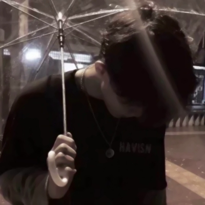 颓废伤感非主流的微信男生头像