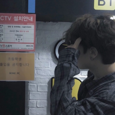 颓废伤感非主流的微信男生头像