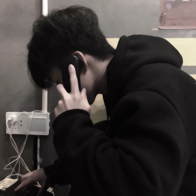 颓废伤感非主流的微信男生头像