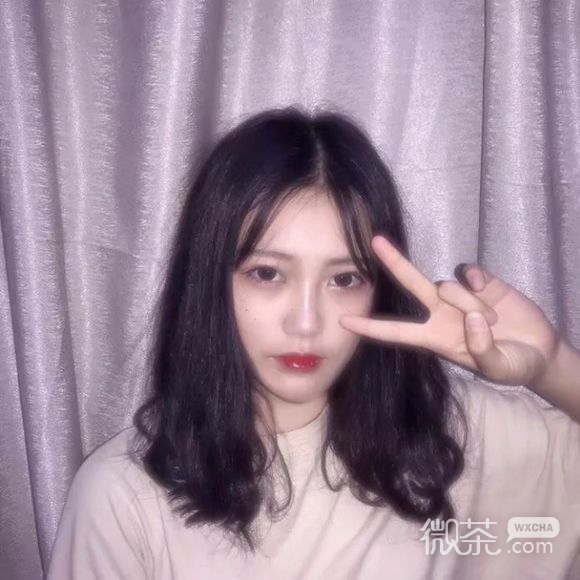 小清新阳光性感女生头像