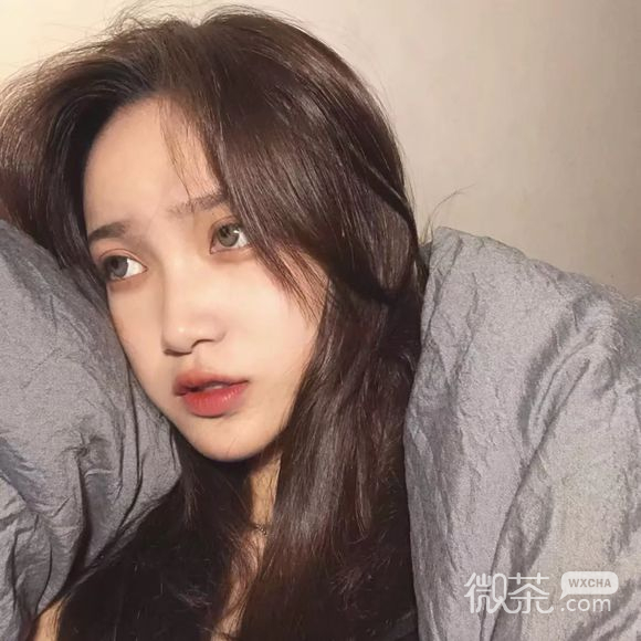 阳光深沉时尚女生头像