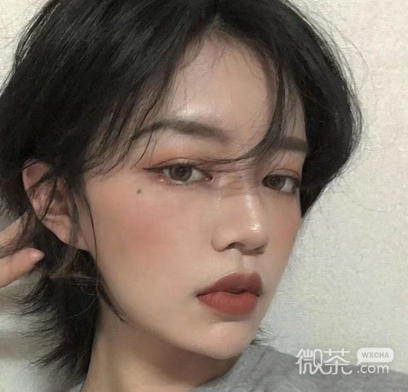 阳光气质女生头像