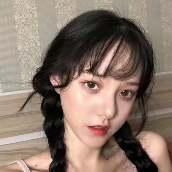 成熟性感阳光女生头像