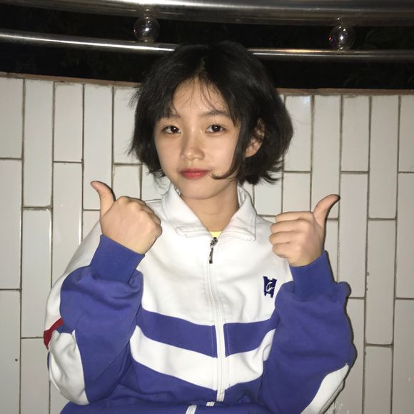 清新气质好看女生头像