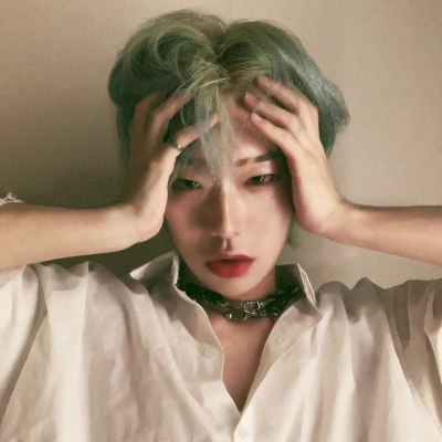 颓废伤感非主流的微信男生头像