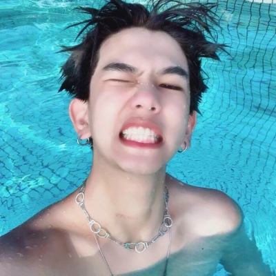 颓废伤感非主流的微信男生头像