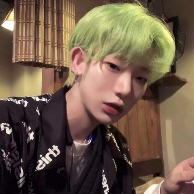 颓废伤感非主流的微信男生头像