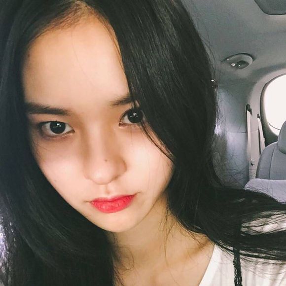 性感好看的女生头像