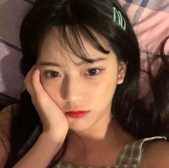 性感好看的女生头像