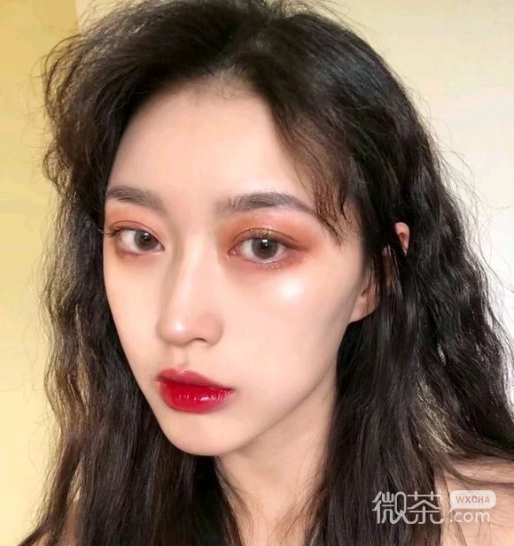 小清新阳光性感女生头像