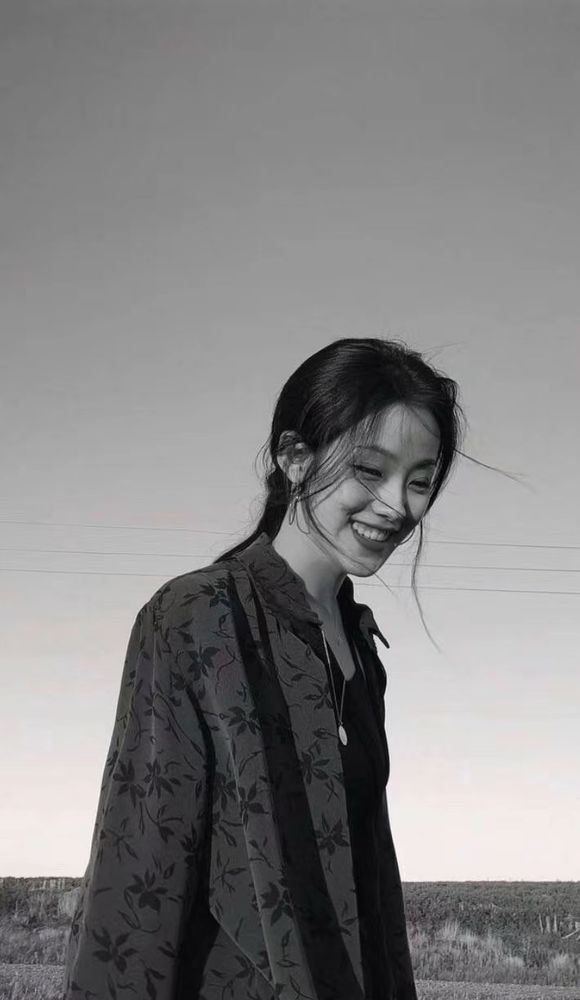 清新潮流长发女生头像