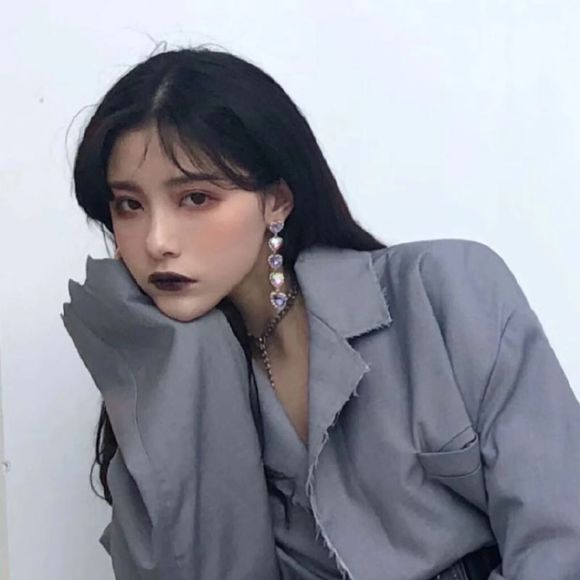 清新潮流长发女生头像