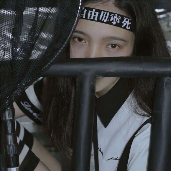 清新潮流长发女生头像