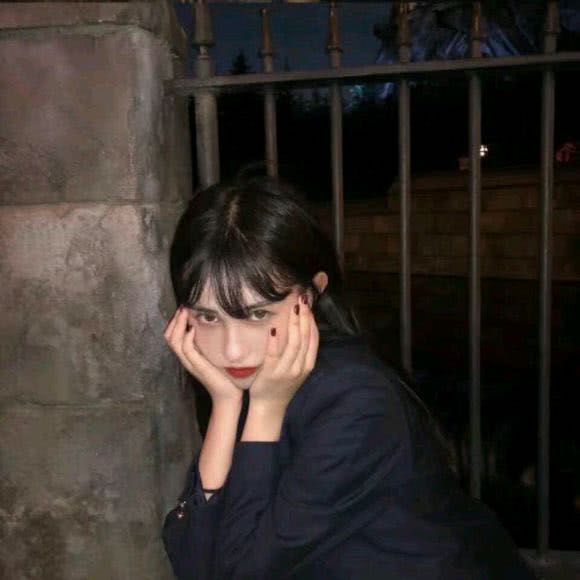 清新潮流长发女生头像