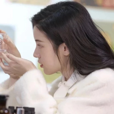非主流潮流性感女生头像