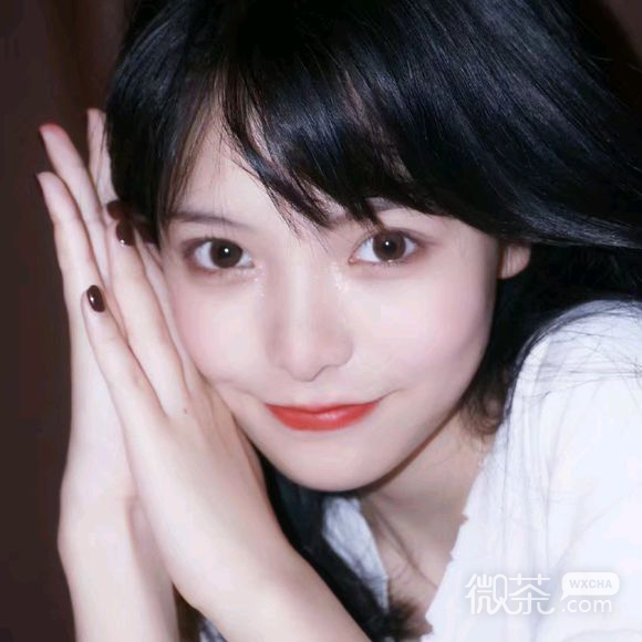微信冷色系长发女生头像