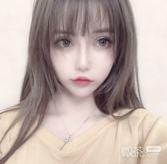 微信冷色系长发女生头像