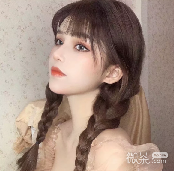 微信冷色系长发女生头像