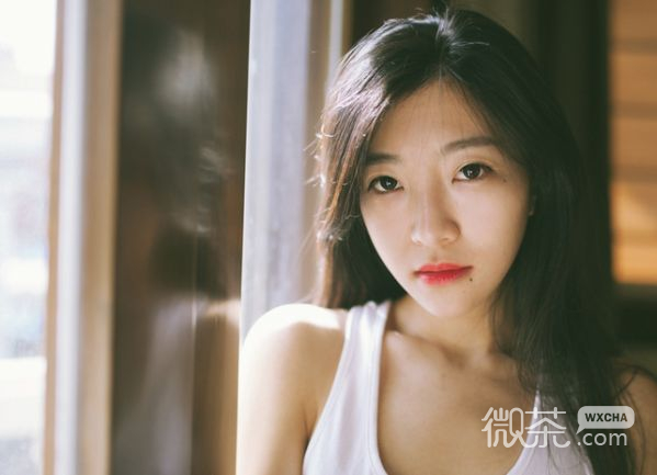 好看颜值高的微信长发美女图片