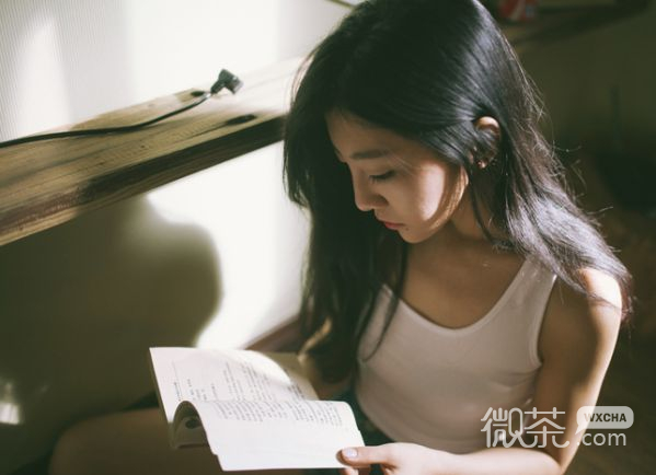 好看颜值高的微信长发美女图片