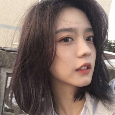 唯美高冷范的微信女生图片