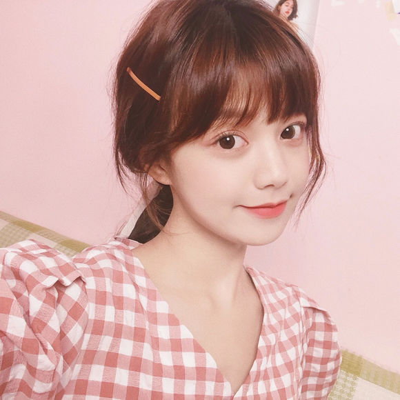 粉嫩清新深沉时尚女生头像