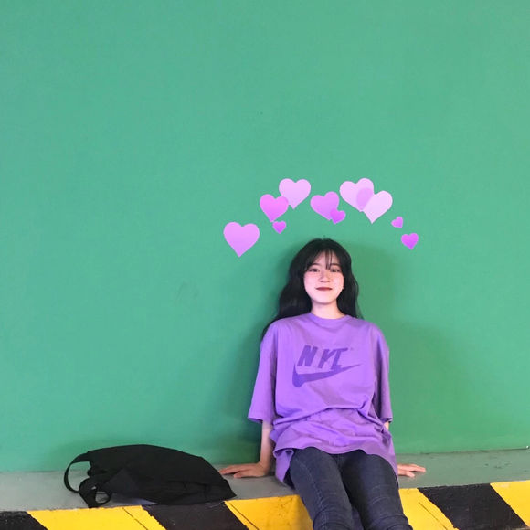 粉嫩清新深沉时尚女生头像