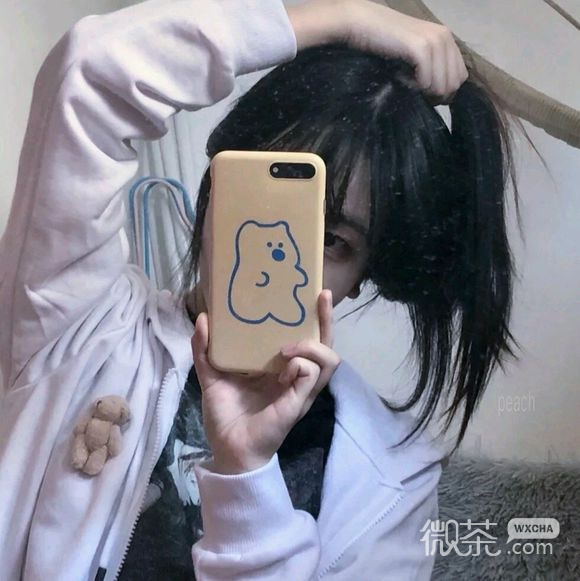 阳光简约时尚性感女生头像